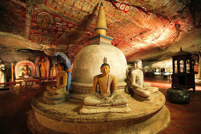 Safari Day Tour to Sigiriya Lion Rock and Golden Cave Temple - The climb at Sigiriya Lion Rock