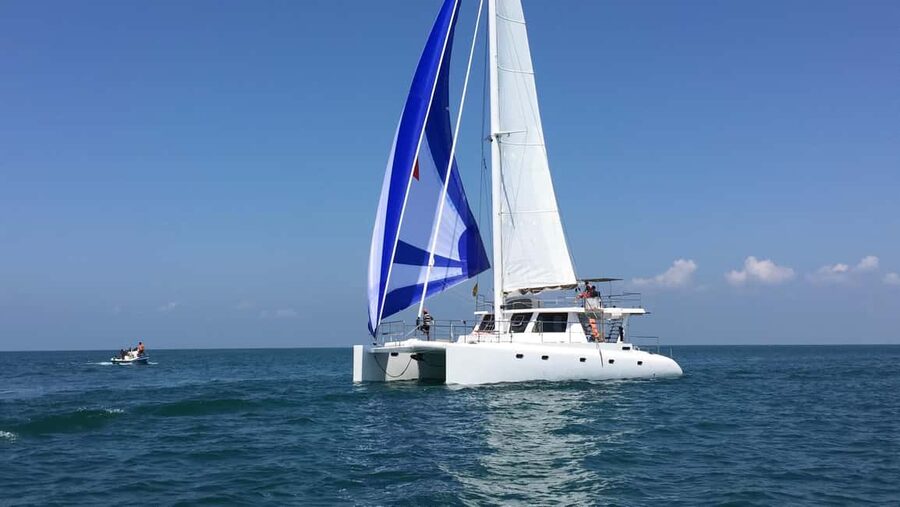 Sail Lanka Charter - Whale Watching Cruise In Mirissa - Breakfast while the yacht heads offshore