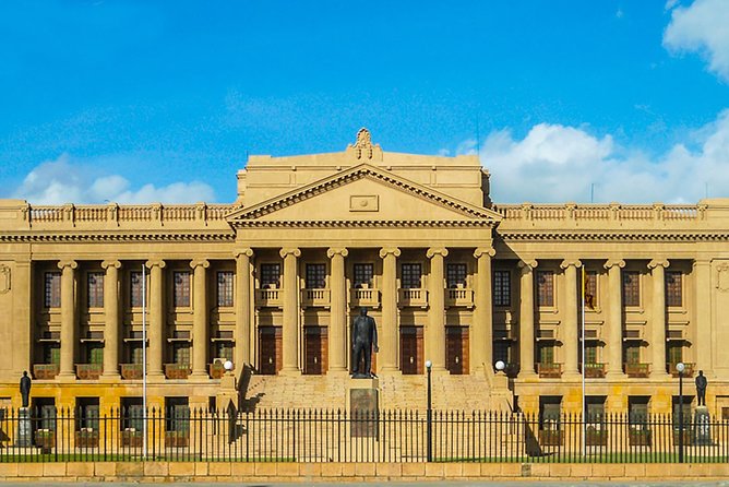Shore Excursion Colombo City tour - Who gets the best value from this Colombo tour