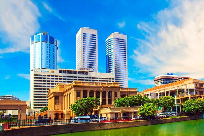 Shore Excursion Colombo City Tour Highlights - Starting near Colombo’s harbor and Fort