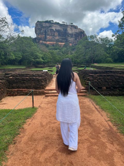 Sigiriya and Dambulla Private Full-Day Tour - Practical ways to make the day better