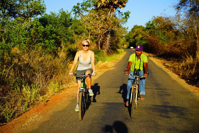 Sigiriya Cycle Tour: Explore Village Life in Sigiriya & Enjoy a Village Lunch - Key points at a glance