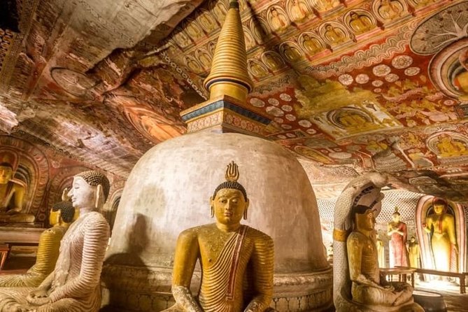 Sigiriya Dambulla Day trip from Kalutara Bentota Wadduwa Beruwala - The Dambulla Economic Centre shows Sri Lanka at work
