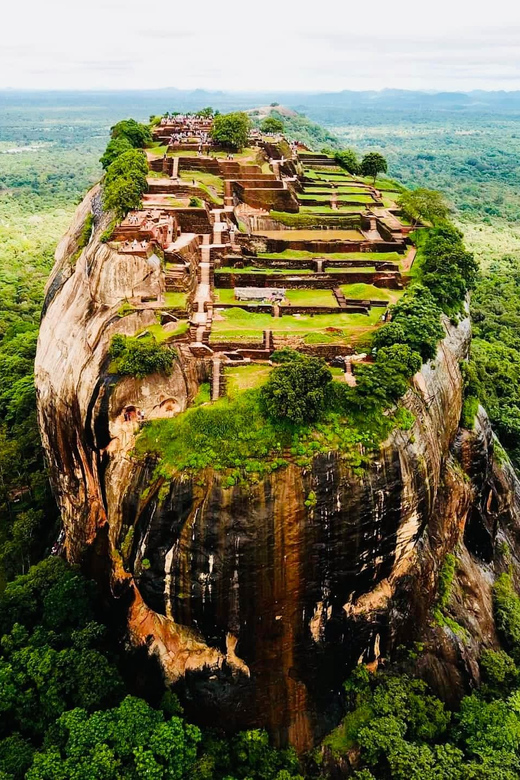 Sigiriya & Dambulla: Private Day Tour From Trincomalee - Lunch and the optional shopping stops