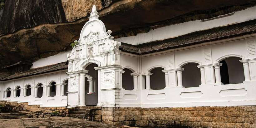 Sigiriya & Dambulla: Private Day Tour From Trincomalee - Guides, language, and group style