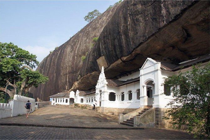 Sigiriya & Dambulla Private Day Trip with Entry Fees & Lunch - What private transport changes