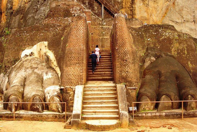 Sigiriya Day Tour from Colombo or Negombo by Private Car / Van - The real cost of this private outing