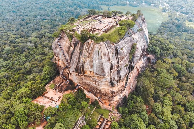 Sigiriya Day Tour From Colombo - Lunch and the Move to Dambulla