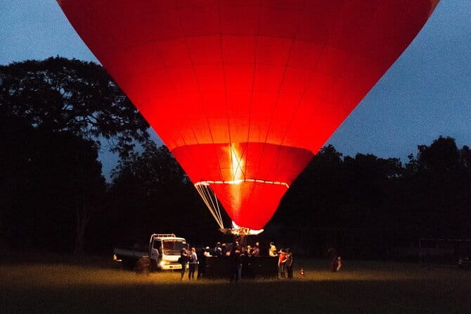Sigiriya & Habarana: Sunrise Hot Air Balloon Ride Experience - The pilot and the feel of the flight