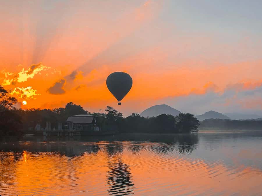 Sigiriya: Hot Air Balloon Ride - Taking off over Kandalama Lake