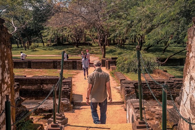 Sigiriya, Polonnaruwa & Dambulla "Trilogy" Day Tour from Colombo - Polonnaruwa and the Vatadage