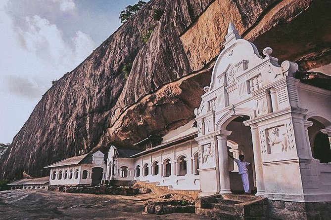 Sigiriya, Polonnaruwa & Dambulla "Trilogy" Day Tour from Colombo - The real price: $92 plus the major admissions