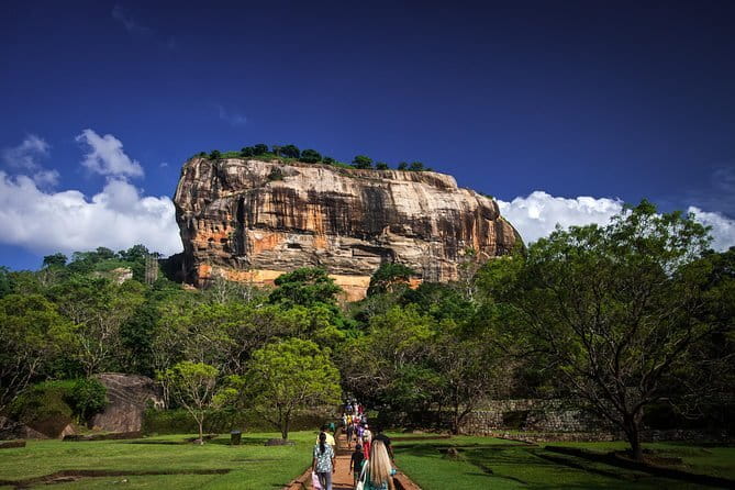 Sigiriya Rock and Dambulla Cave Temple all inclusive Private Day Trip - Why Sigiriya is worth the long ride from Colombo