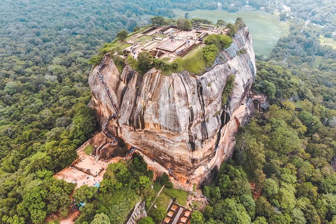Sigiriya Rock and Dambulla Cave Temple Day Tour - The long return to Colombo