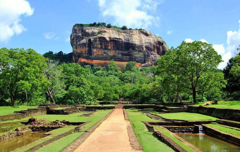 Sigiriya Rock Hike & Minneriya Elephant Safari – Day Tour - Key points to know before booking