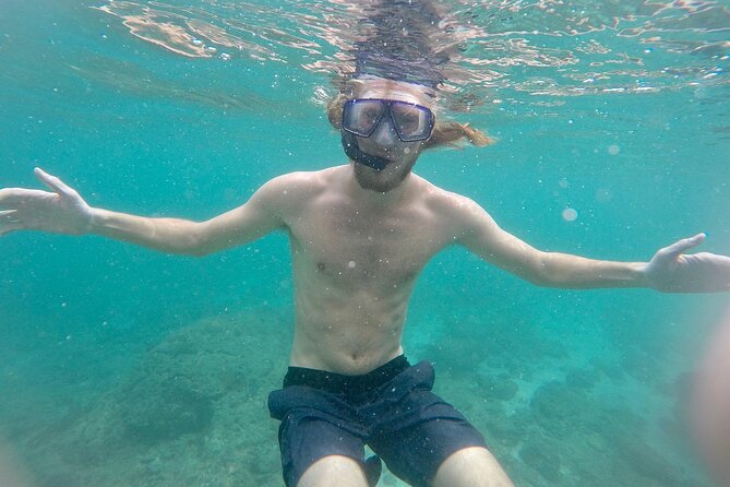 Snorkeling On Beautiful Rock Island - Unawatuna by Boat - Safety and comfort for beginners