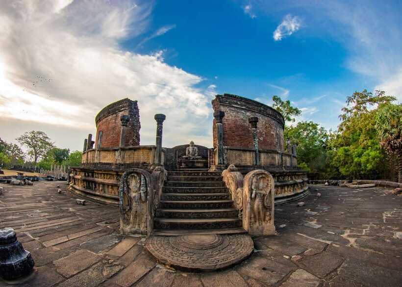 Sri Lanka: 4-Day Private Tour Focusing on Cultural Triangle - The guide can shape the experience