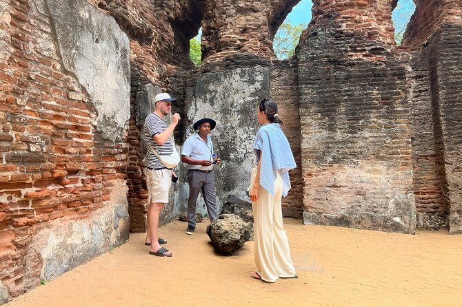 Sri Lanka: 8 Day Tour with Rich Cultural Experiences - Ella’s two easy-to-recognize sights