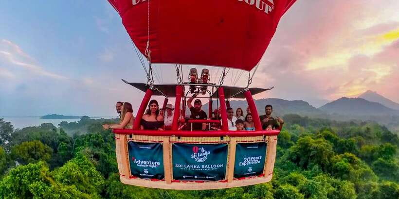 Sri Lanka: Hot Air Balloon ride - One hour above forests, lakes, and temples