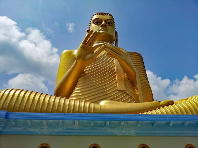Sri Lanka Private 10-Day Round Tour Car, Guide, Hotels, Food - Day 8: Waterfalls, rock carvings, and a safari choice