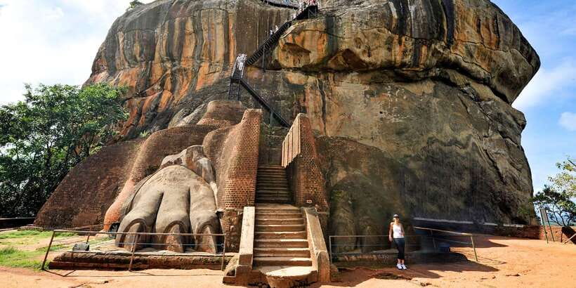 Sri Lanka Private 3-Day Cultural Tour, 5 UNESCO Sites - Day three: Dambulla and the sacred city of Kandy