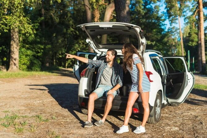 Sri Lanka Private car charter with driver and fuel. - What a Colombo starting point gives you