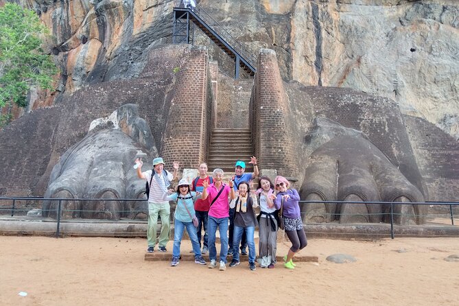 Sri Lanka Tour 06 Nights 07 Days with Hotels & Transport - Day 7: A short introduction to Colombo