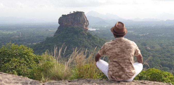 Sri Lanka tours 12-Day wildlife Tour with driver,Car or Van and accommodations - Day 5: Kandy gardens and tea country