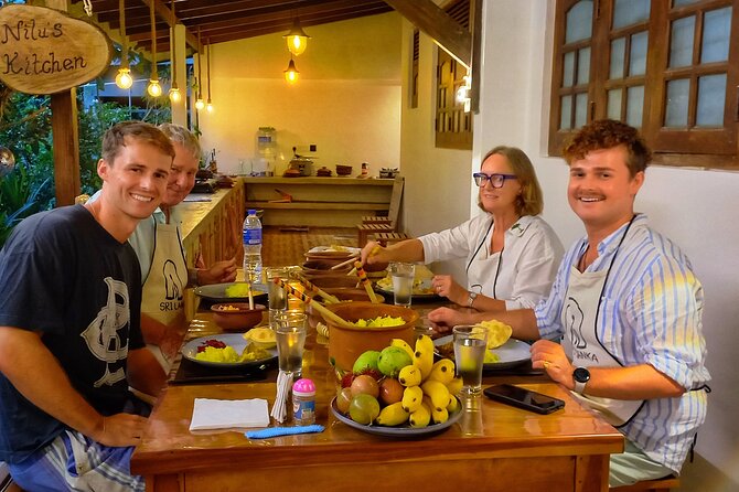 Sri Lankan cooking class with Nilu Kandy( FREE PICKUP & Drop) - From spices and ingredients to the cooking pot
