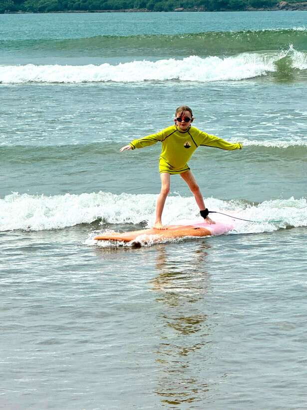Surf School in Unawatuna, Galle - The first minutes: learning on the sand
