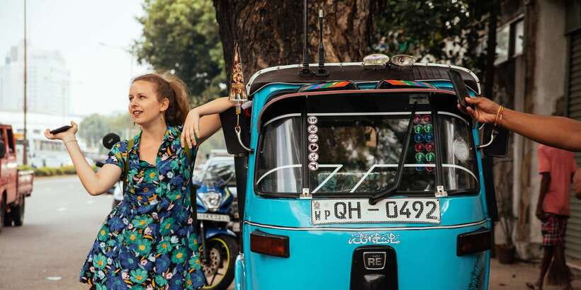 The True Essence of Colombo:Private Highlights & Hidden Gems - Market lanes show the everyday city