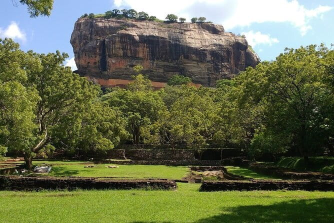 Tour to Dambulla Cave, Sigiriya and Pidurangala Rock from Kandy - Is $90 a good price for three people?