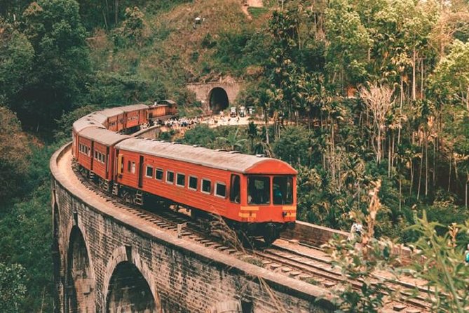 Train Tickets from Nanuoya (NuwaraEliya) to Ella - What you see between Nanuoya and Ella