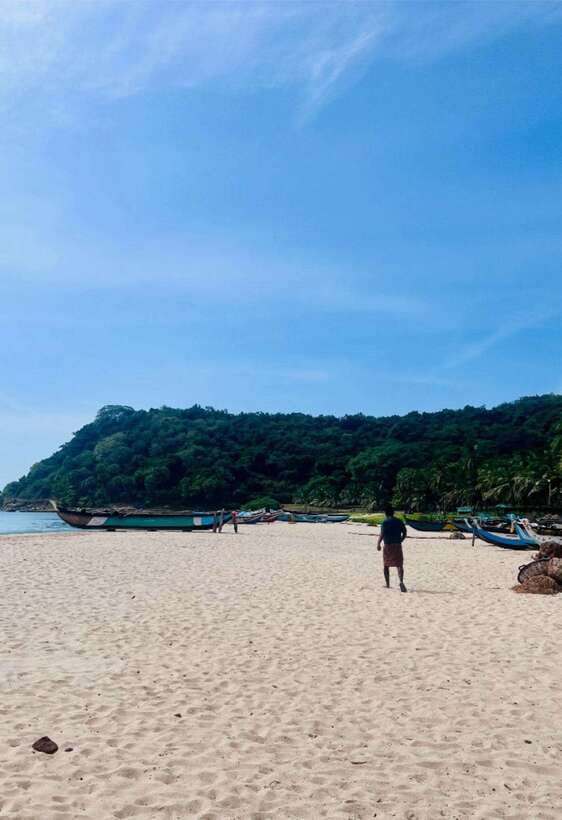 Trincomalee: Tuk-Tuk city tour with a guide - Golden Temple, deer park, and village life