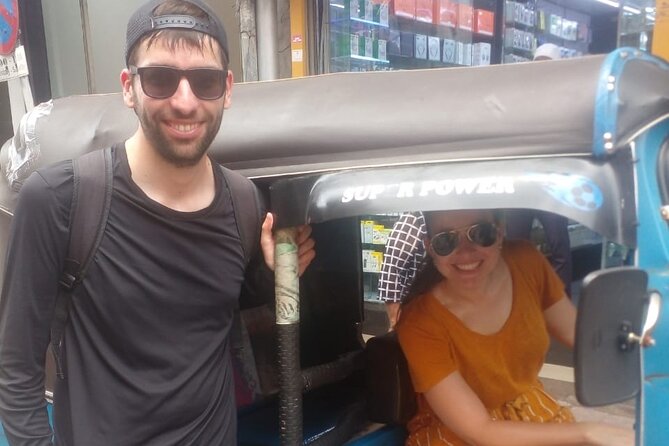 Tuk Tuk Private Tour Exploring Sri Lanka Capital of Colombo - Shopping stops require a clear plan