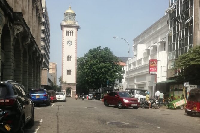 Tuk Tuk Safari Colombo Sri Lanka - A fast, friendly way to get your Colombo bearings