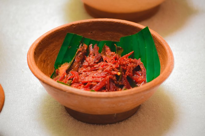 Vegan Cooking Class Colombo with Market Tour - Cooking with Sri Lankan clay pots