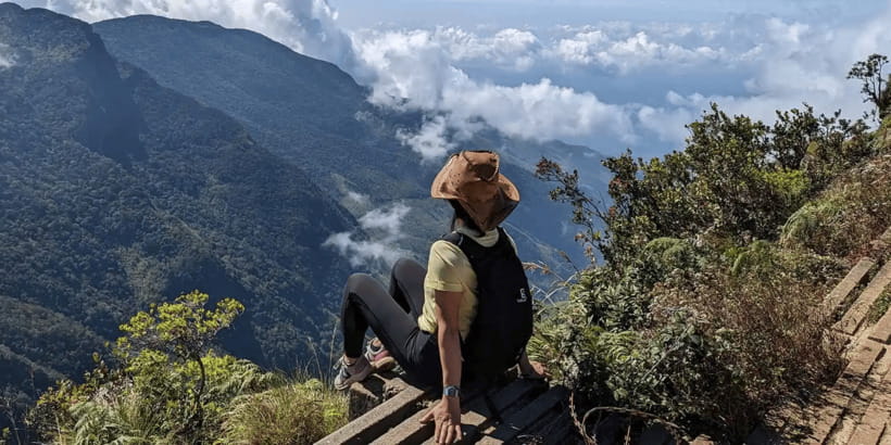 Visit Horton plains and Nuwara Eliya from Kandy - Glenloch Tea Factory and a cup of Ceylon tea