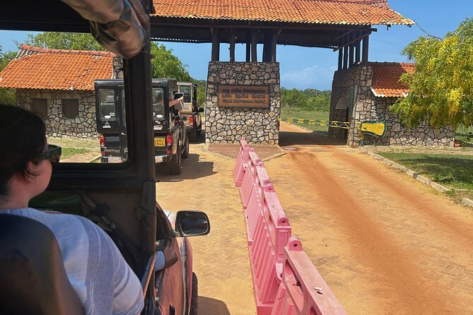 Yala 4h Jeep Safari: Guided Wildlife Experience (All Inclusive) - Your early transfer from Bentota